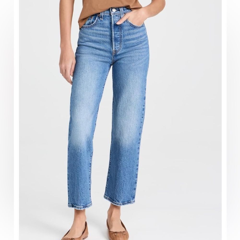 Levi’s Ribcage Straight Ankle Jeans Sz 31
